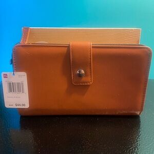 Mundi Personal Secretary Wallet. Brown/tan